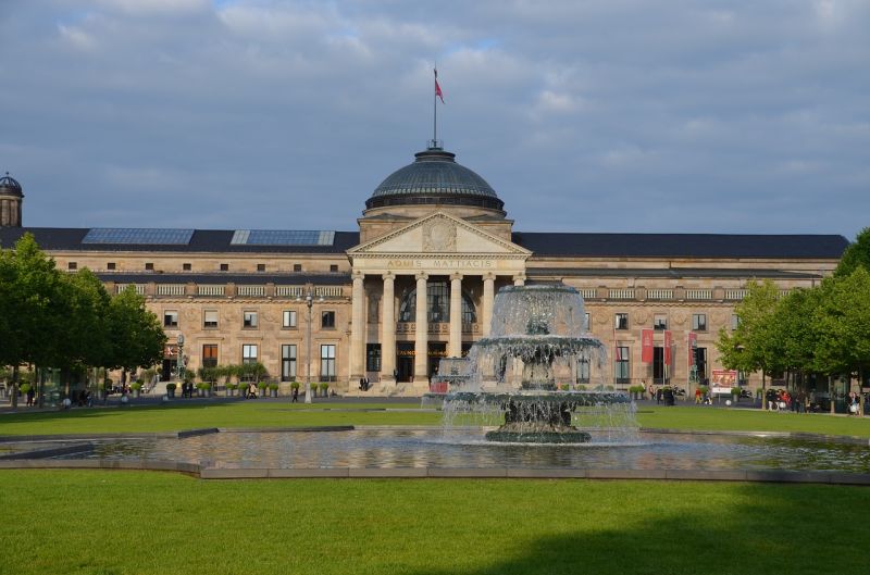 Weltkulturstadt Wiesbaden: Städtereise vor historischer Kulisse